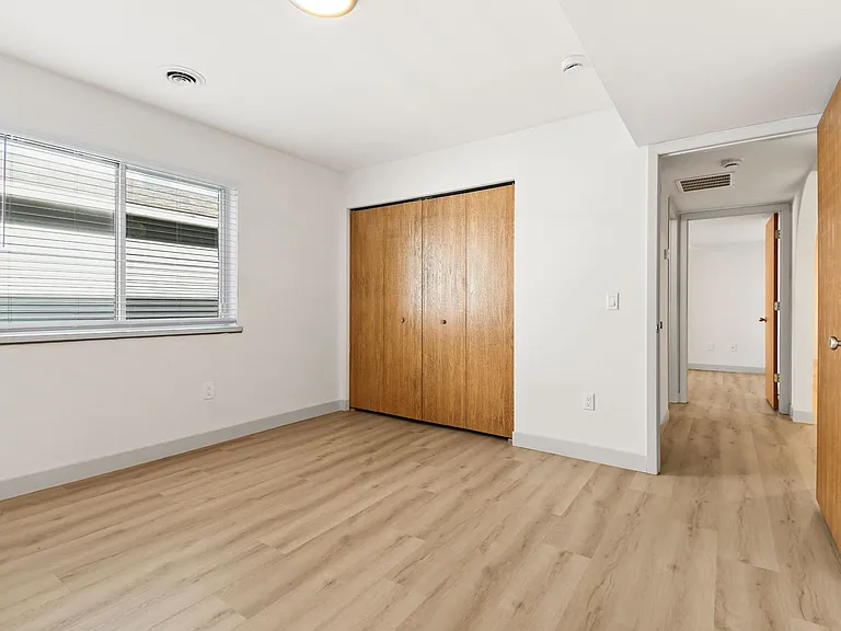 Ridge Creek Apartments — Photo 12