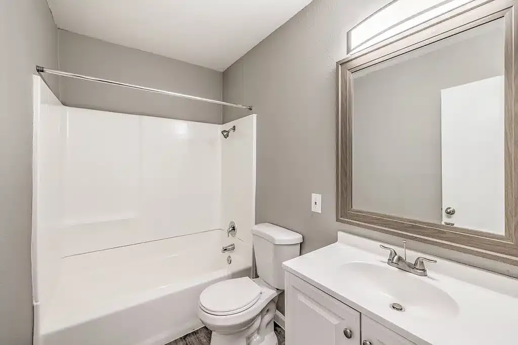 2 bed, 1.5 bath, 1175 sqft, $1,155 — Photo 4