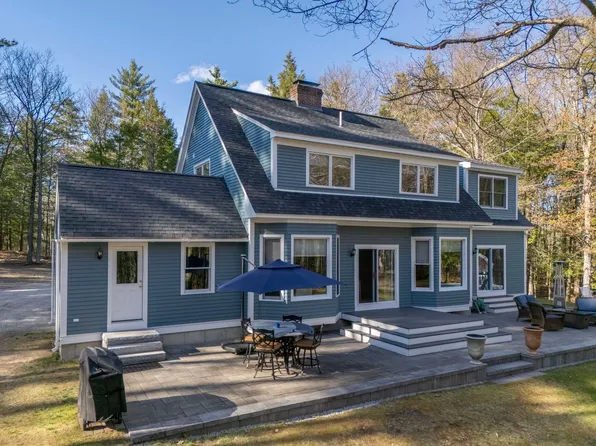 103 Flanders Memorial Road, Weare, NH 03281
