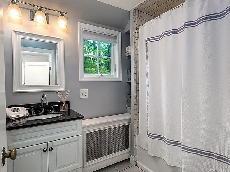 437 Hulls Farm Road - Carriage House — Photo 14