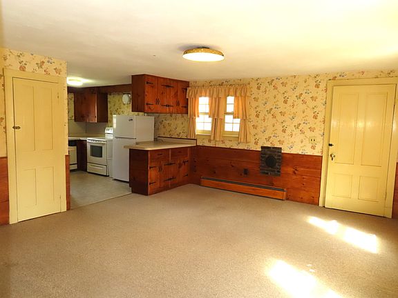 5th image of 471 Chapman Road