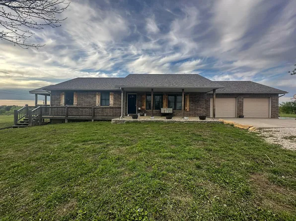 783 NW 43p Road, Clinton, MO 64735