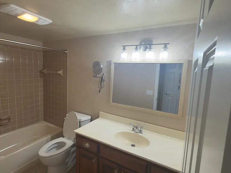 1010 Bluestem Rd — Photo 20