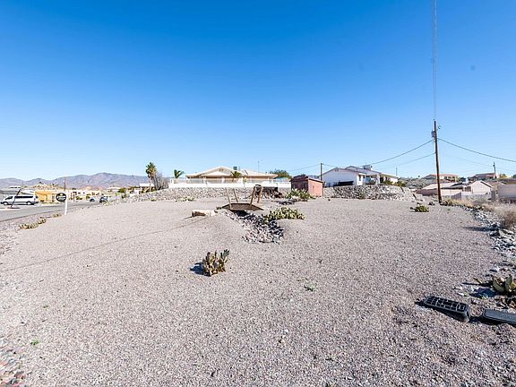 3rd image of 3630 Yazoo Dr Lot 3