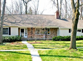 5017 Sturgeon Creek Pkwy, Midland, MI 48640