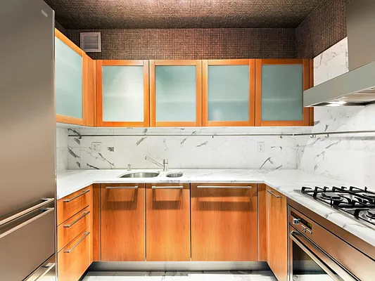 Sold by Sotheby's International Realty | media 6