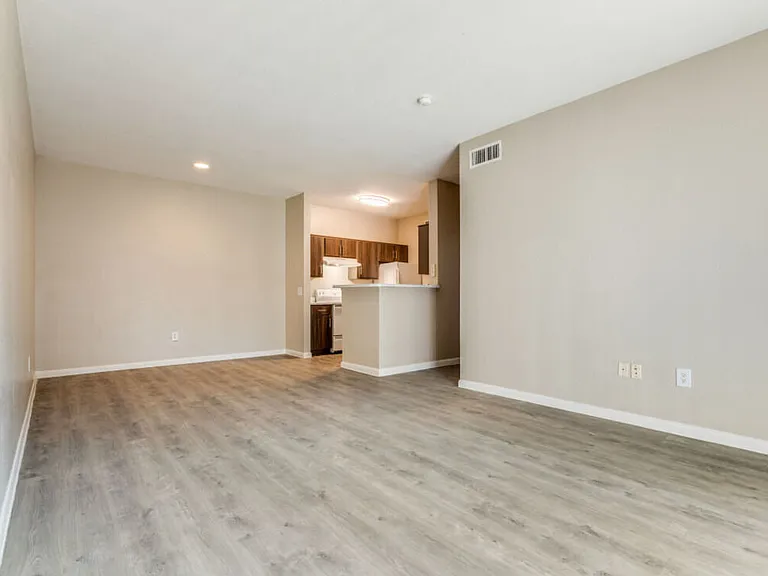 Farnham Park Apartments — Photo 16