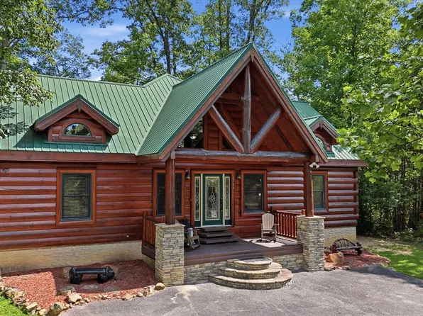 2764 Murray Ridge Rd, Sevierville, TN 37876