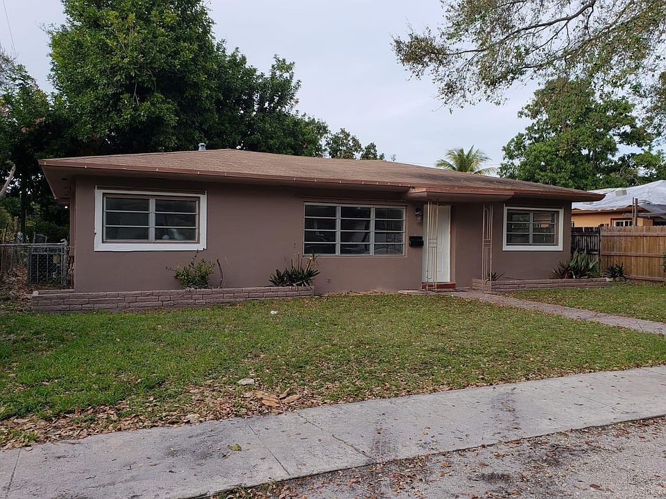 1st image of 1285 NE 151st St