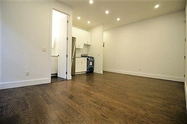 Rented by Urban Ambiance | media 2