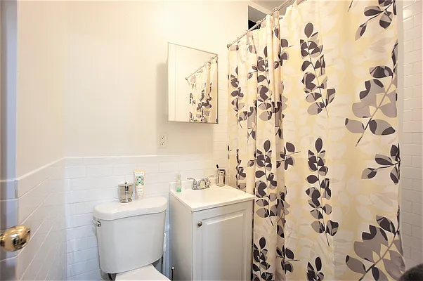 Rented by Compass | media 4