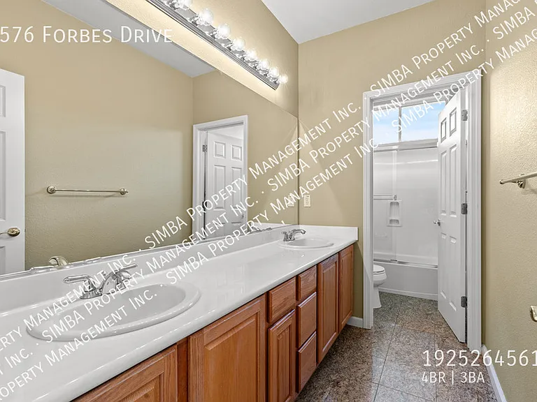 5576 Forbes Dr — Photo 33