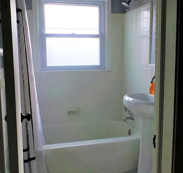 10719 Jones St — Photo 12