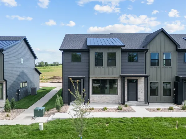 923 Percheron Ln, Norwalk, IA 50211