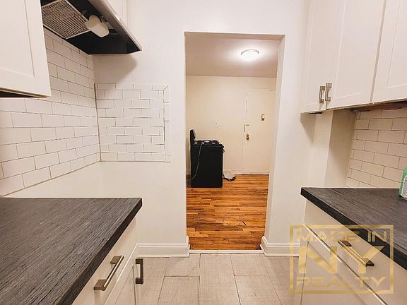 2nd image of 1625 Rockaway Pkwy APT 3U