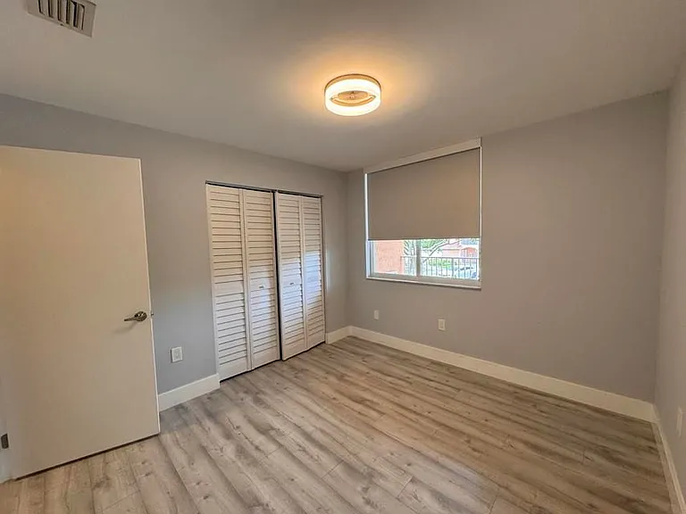 6936 SW 39th St #D203 — Photo 7