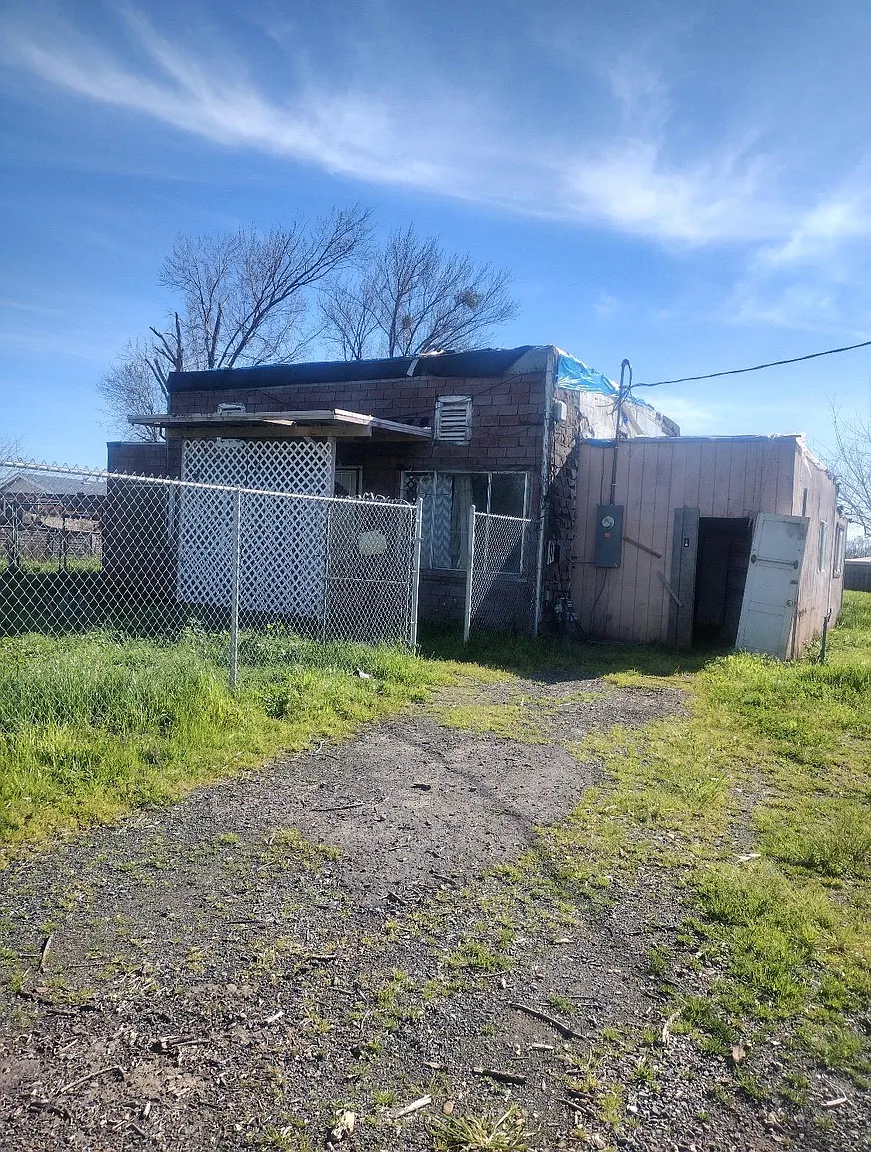 1827 Tehama Ave photo 1