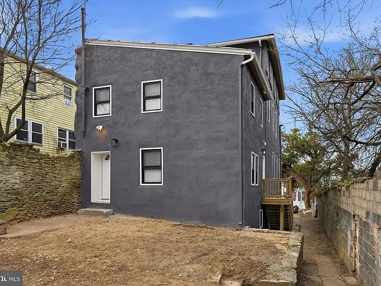 4359 Fleming St — Photo 13