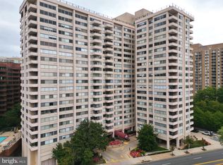 4515 Willard Ave APT 604S, Chevy Chase, MD 20815