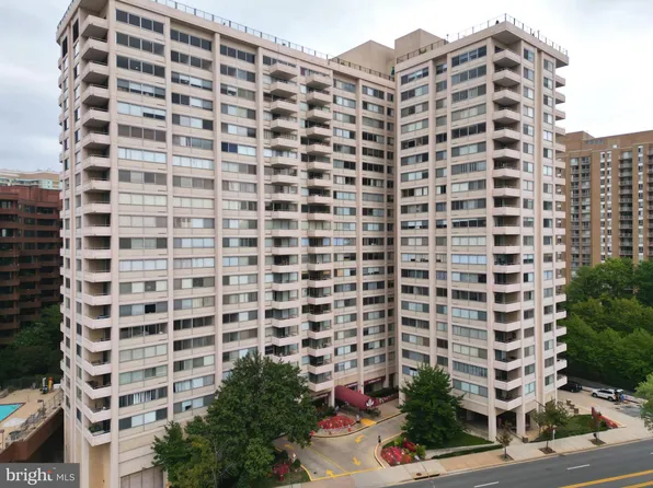 4515 Willard Ave APT 604S, Chevy Chase, MD 20815