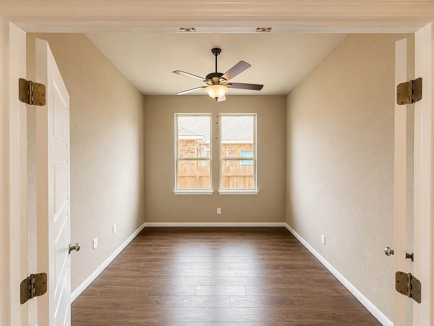 4 bed, 2681 sqft, $2,795 — Photo 4