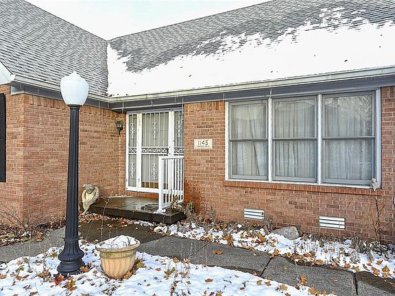 2nd image of 1145 Foxford Dr