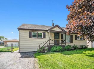 9828 S Merton Ave, Oak Lawn, IL 60453