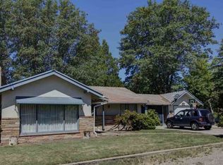 609 Mill St, Mount Shasta, CA 96067