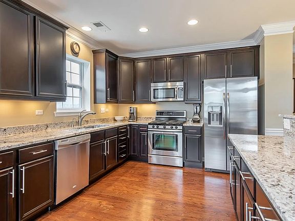 5th image of 2750 Commons Dr #P-15