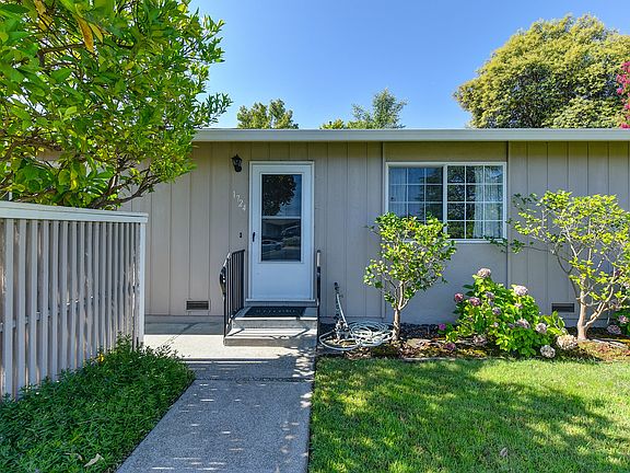 3rd image of 1724 Russell Way