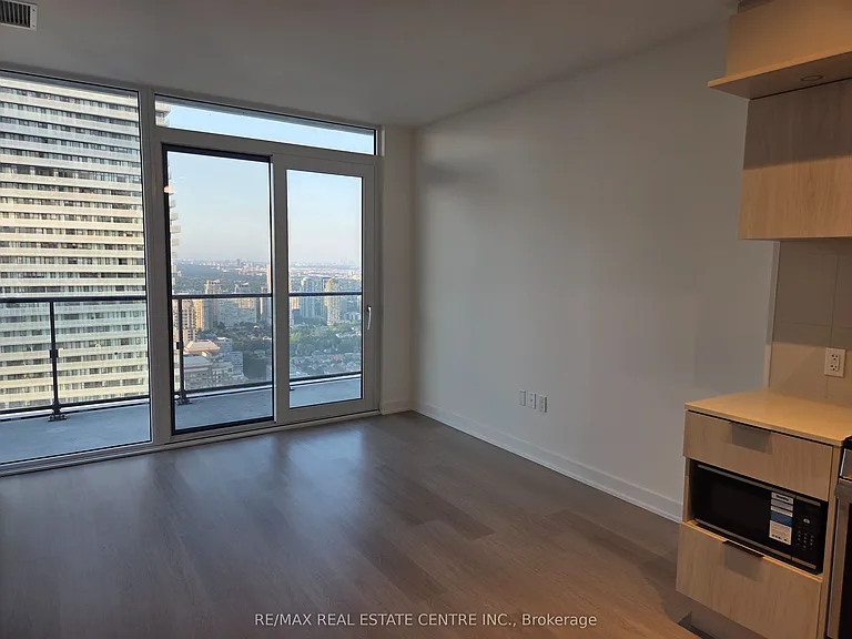 448 Burnhamthorpe Rd W #4307 — Photo 5