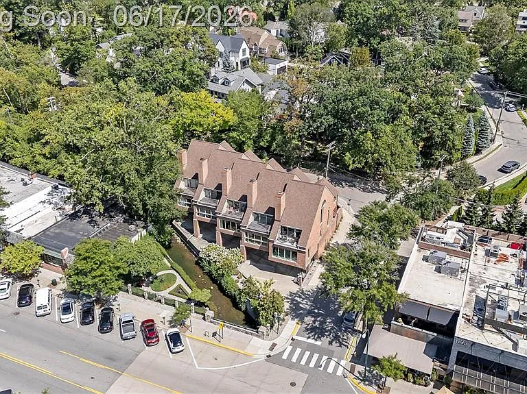 511 Brookside Ave — Photo 2