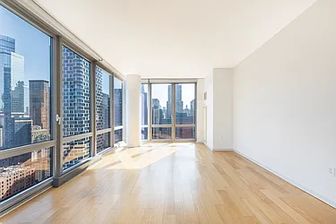 Rented by R New York