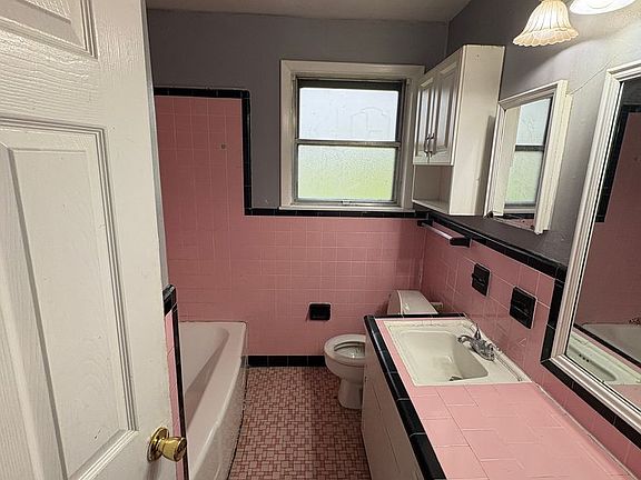 5th image of 9063 Marva Dr