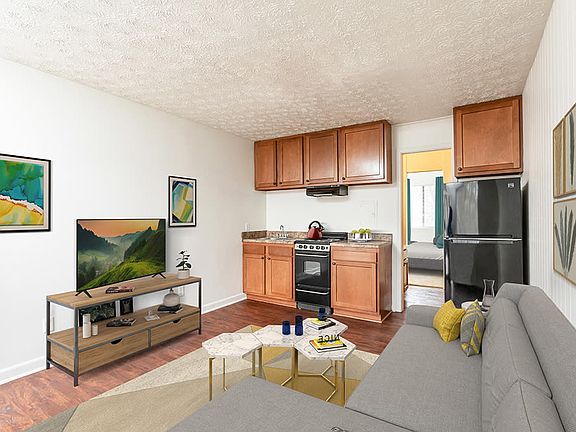 3rd image of 18 N Main St APT 42