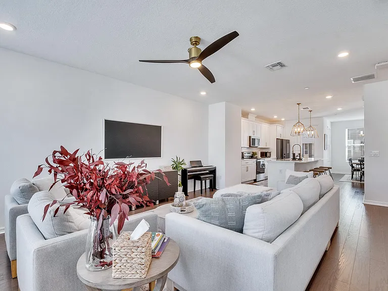8418 Sperry St — Photo 18