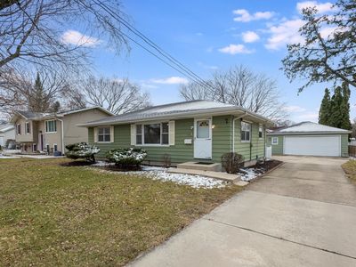281 Melrose Ave, Aurora, IL, 60505