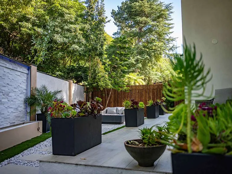 1734 N Beverly Glen Blvd — Photo 11