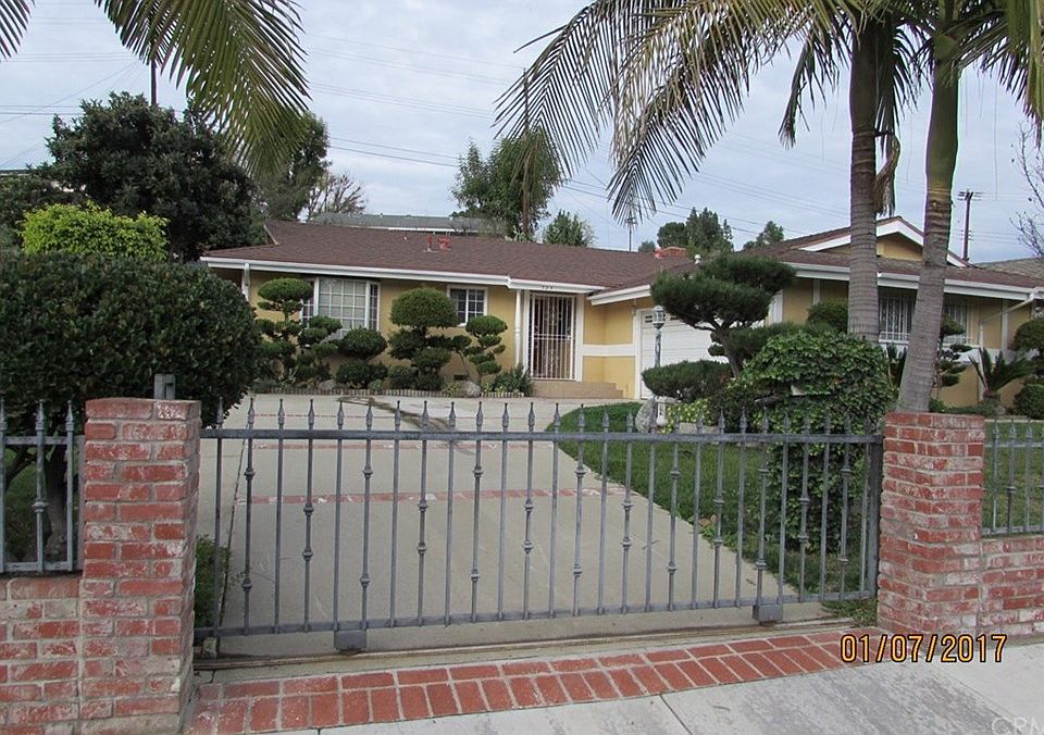 1st image of 325 Casuda Canyon Dr