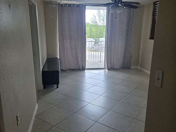 2nd image of 3930 S Roosevelt Blvd APT 113E