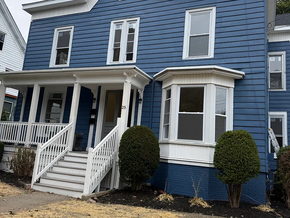 25 Pleasant Ave #2