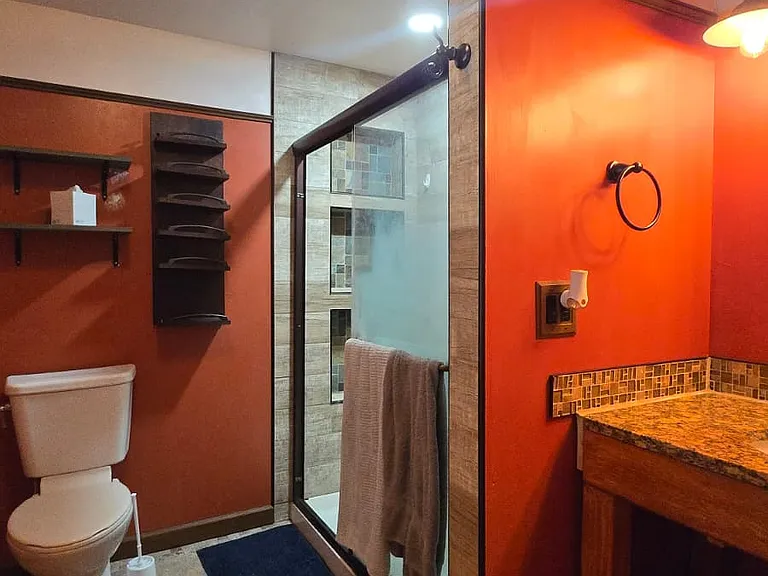 3847 Taft St — Photo 2