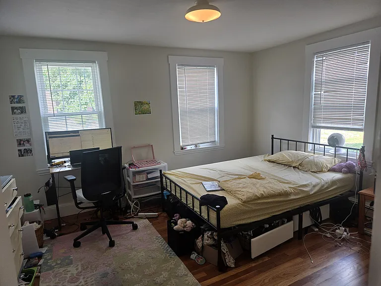 144 School St #1L — Photo 2