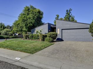 2001 Clearfield Way, Carmichael, CA 95608