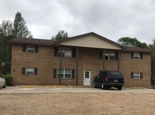 901 N Hickory St, Dexter, MO 63841