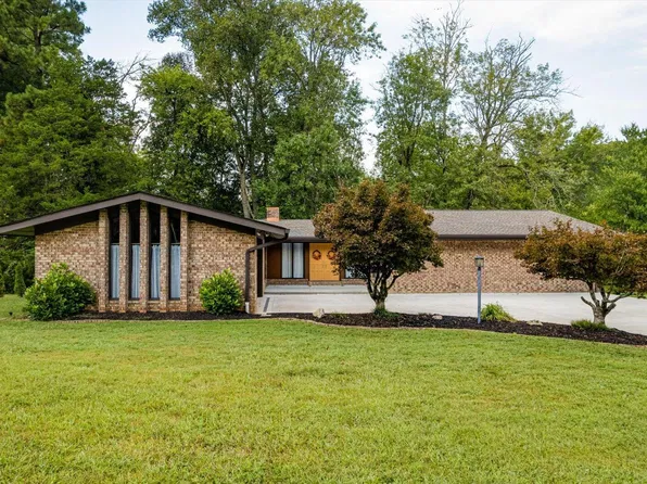 825 Everhart Dr NW, Cleveland, TN 37311