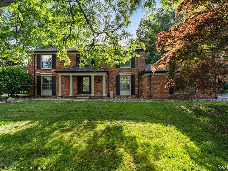 1st image of 5890 Pinecroft Dr