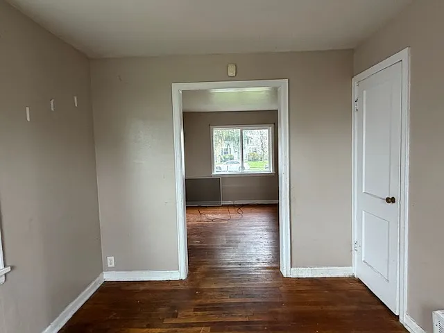 513 S Edison Ave — Photo 4