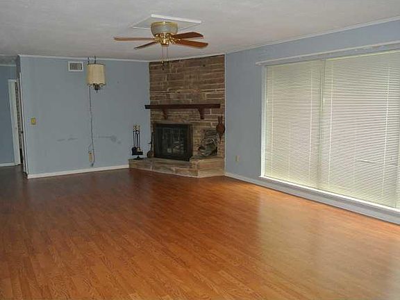 2nd image of 328 Berkshire Pl