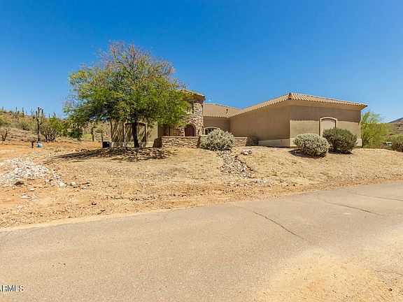 3rd image of 918 E Steinbeck Dr